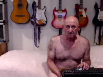guitarsexgod live sex cam on Nudecamz
